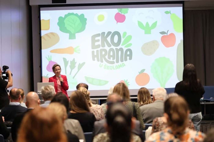 Više od 15.500 zagrebačkih osnovnoškolaca jede ekološki proizvedenu hranu