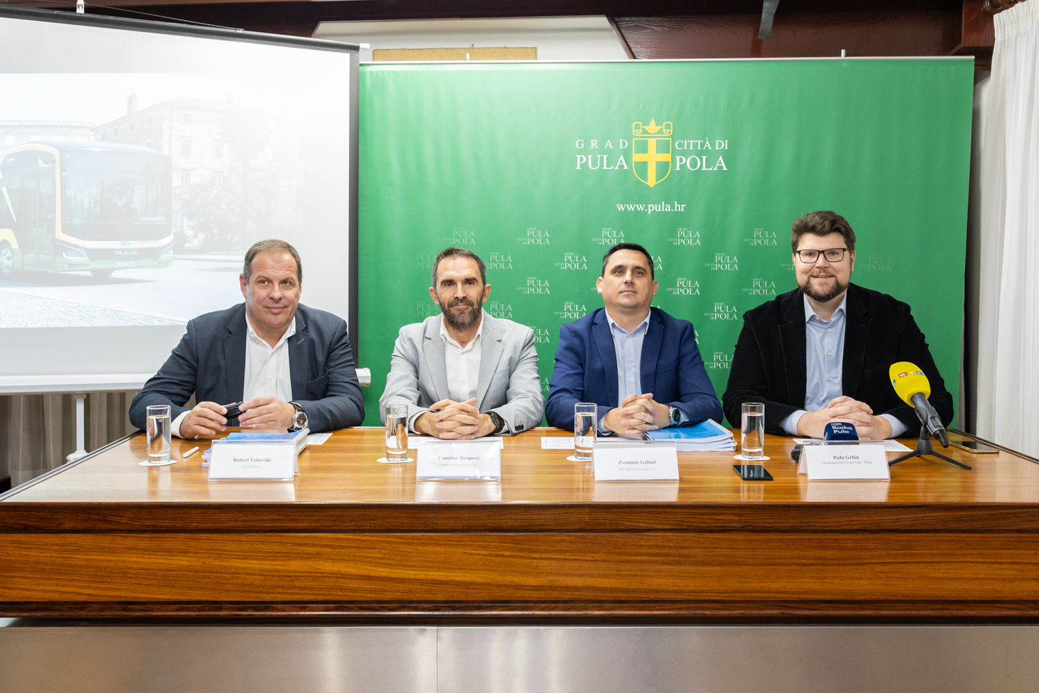 Pula kupuje 12 električnih buseva za 6,8 milijuna eura