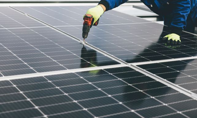 HEP gradi tri sunčane elektrane na kvarnerskim otocima