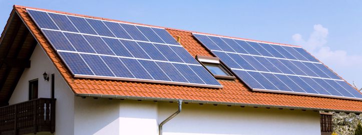 Što generacija Z misli o solarnoj energiji? Žele solare na krovu, ali samo ako izgledaju savršeno?!