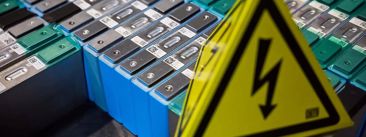 Neobična ideja iz SAD-a: Stare baterije iz automobila postaju gnojivo