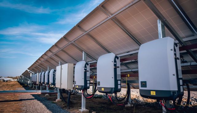SAD zabranio nove strane solarne invertere zbog straha od hakiranja