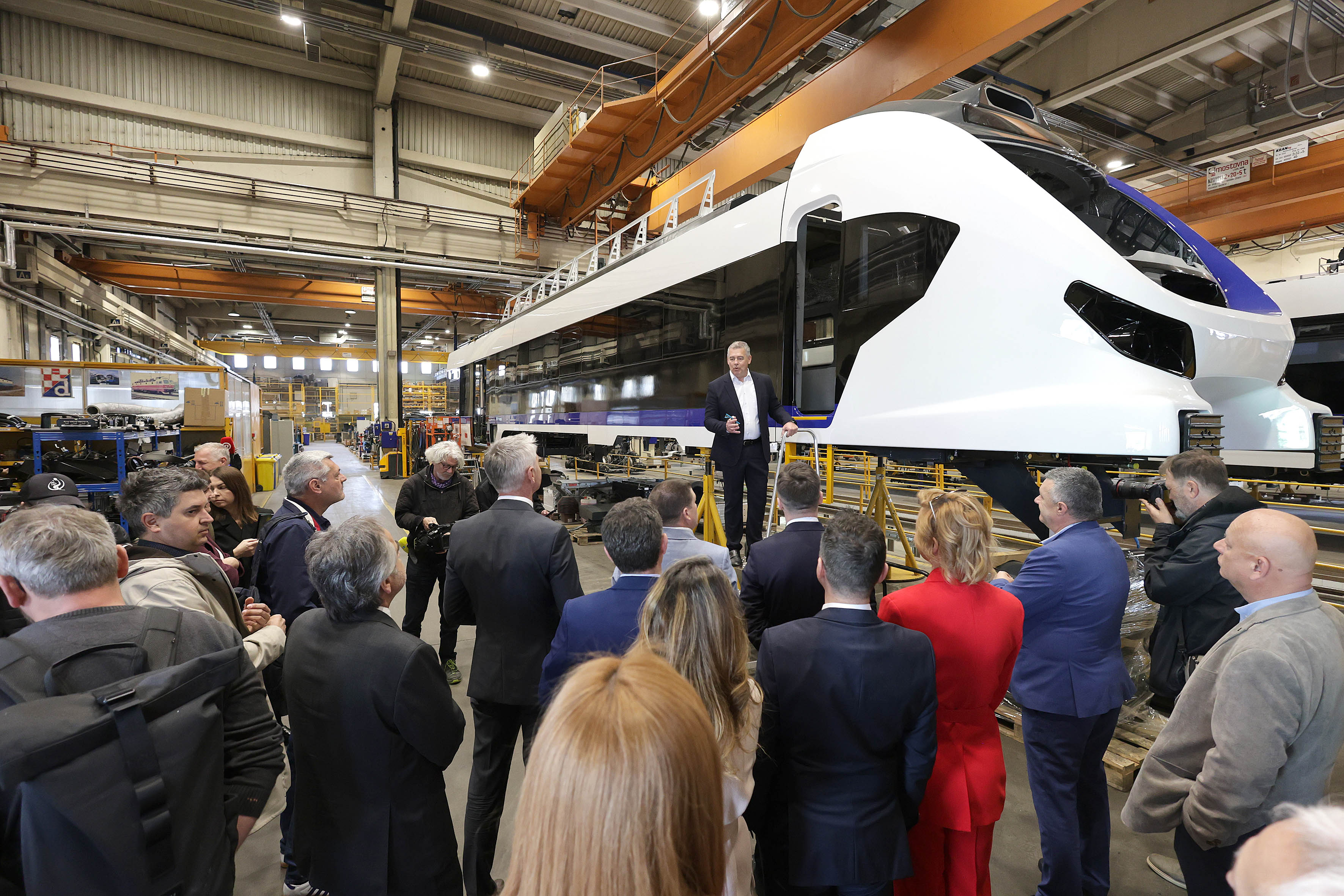 Hibridni vlak povezivat će Zagreb i Split, prvi stiže u srpnju