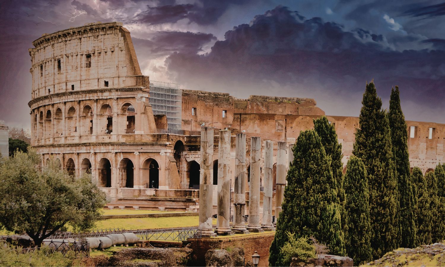 Rim siječe stare borove duž avenije do Koloseja